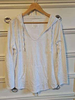 Sonoma White V-Neck Hoodie Top - Women Summery